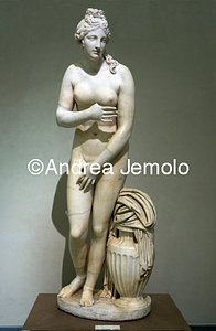 Archaeological National museum Farnese Collection - Capitoline-type Aphrodite | Andrea Jemolo